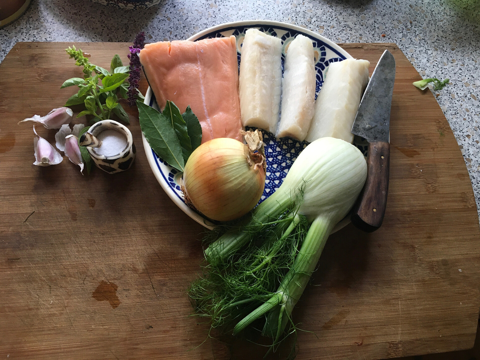 Bouillabaisse mit Lachs und Kohlenfisch — Alaska Wildfisch